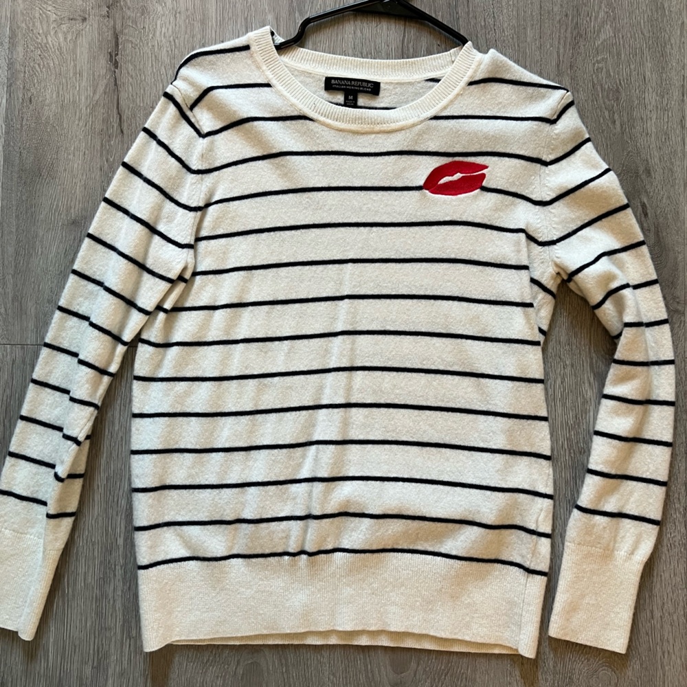 Banana Republic Cream and Black Sweater
